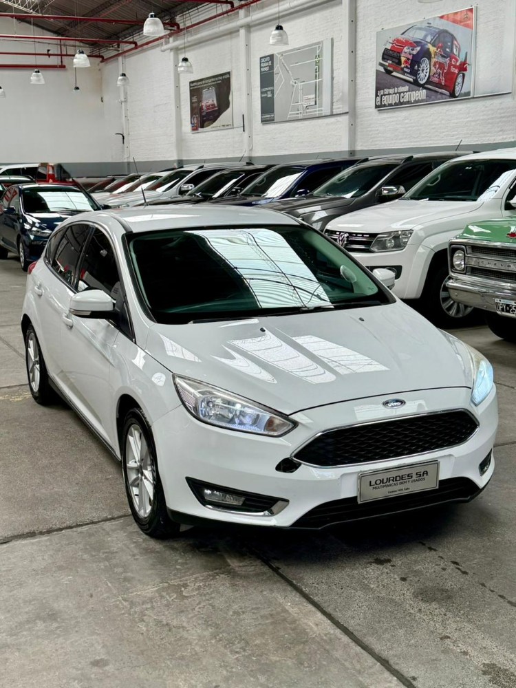 Ford FOCUS SE MT